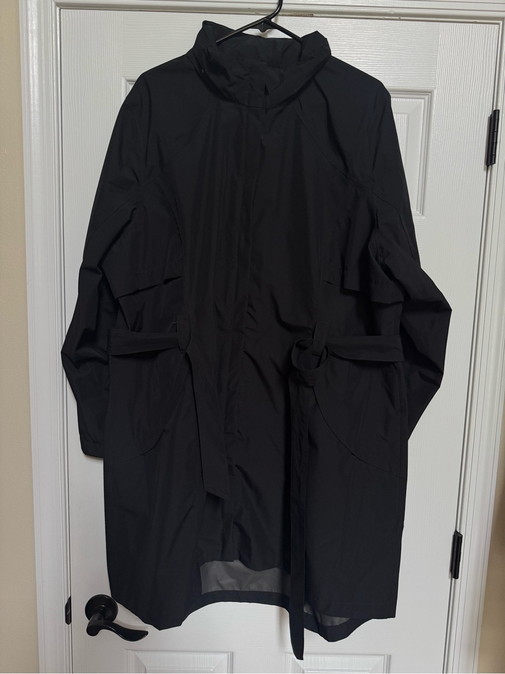 Eddie Bauer Black Hooded Raincoat with Cinch Waist